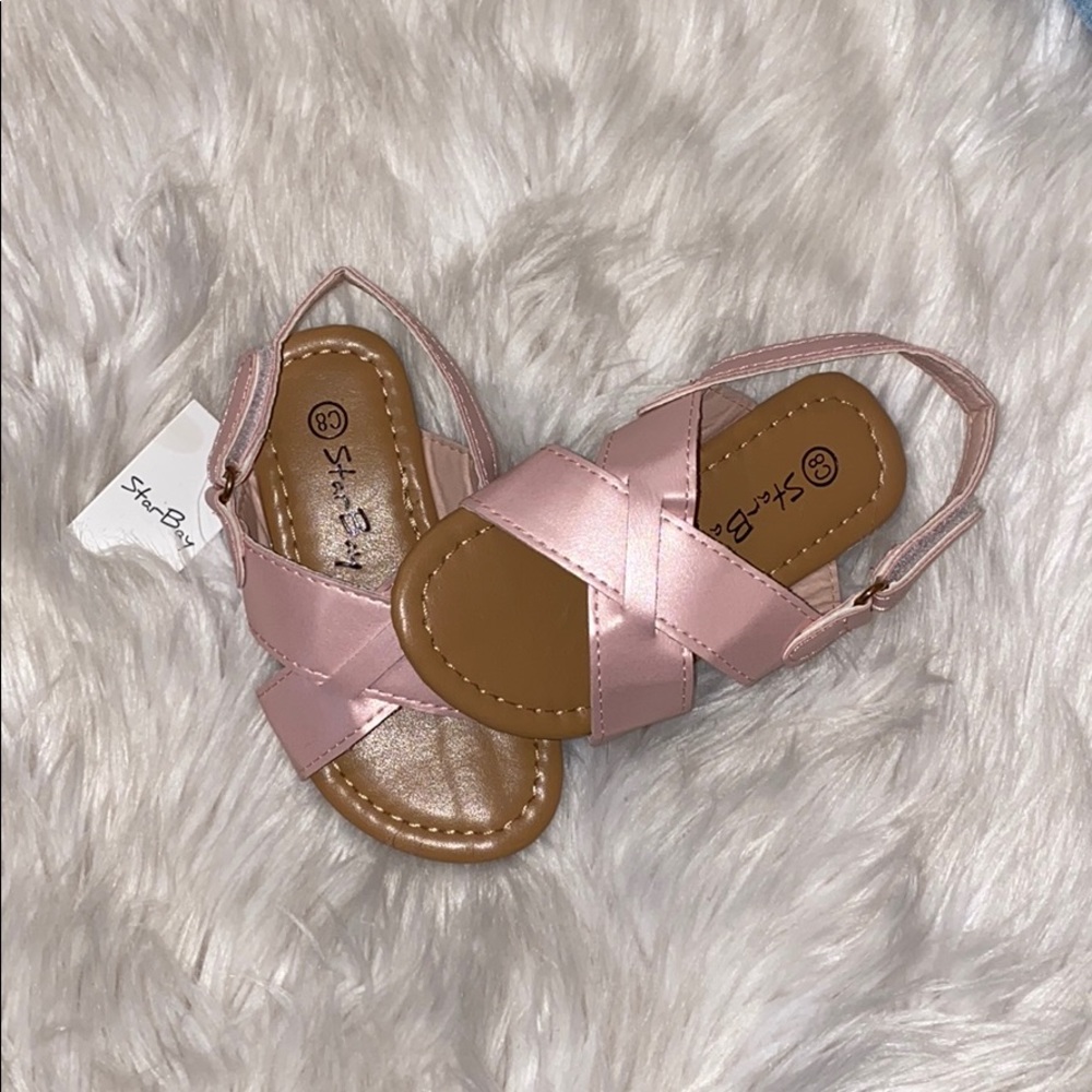 ⭐️NEW⭐️ Girls Criss Cross Pink Shimmer Sandals